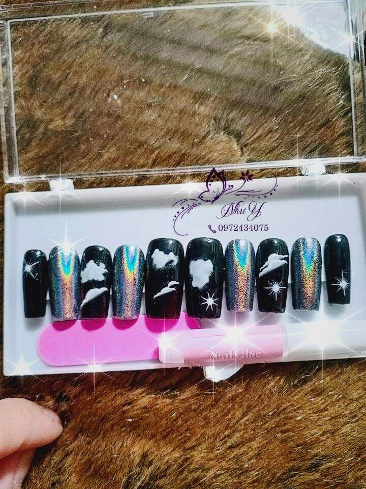 Nail box thiết kế tặng kèm keo dán và dũa móng