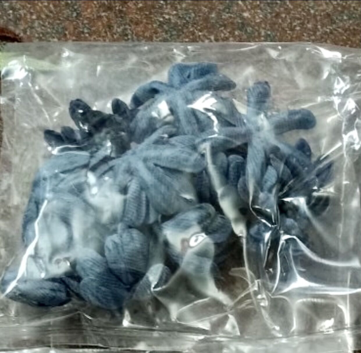 Hoa nhí đính áo dài, mấn