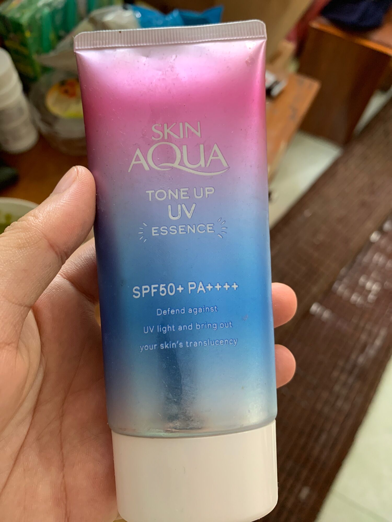 Kem chống nắng aqua nhật