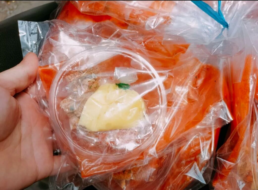 Bánh tráng dẻo tôm bơ,  hành phi thơm ngon