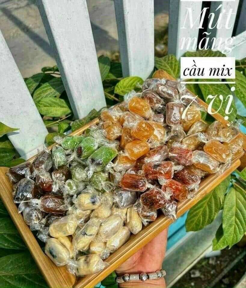 MỨT MÃNG CẦU MIX 7 VỊ 500GR