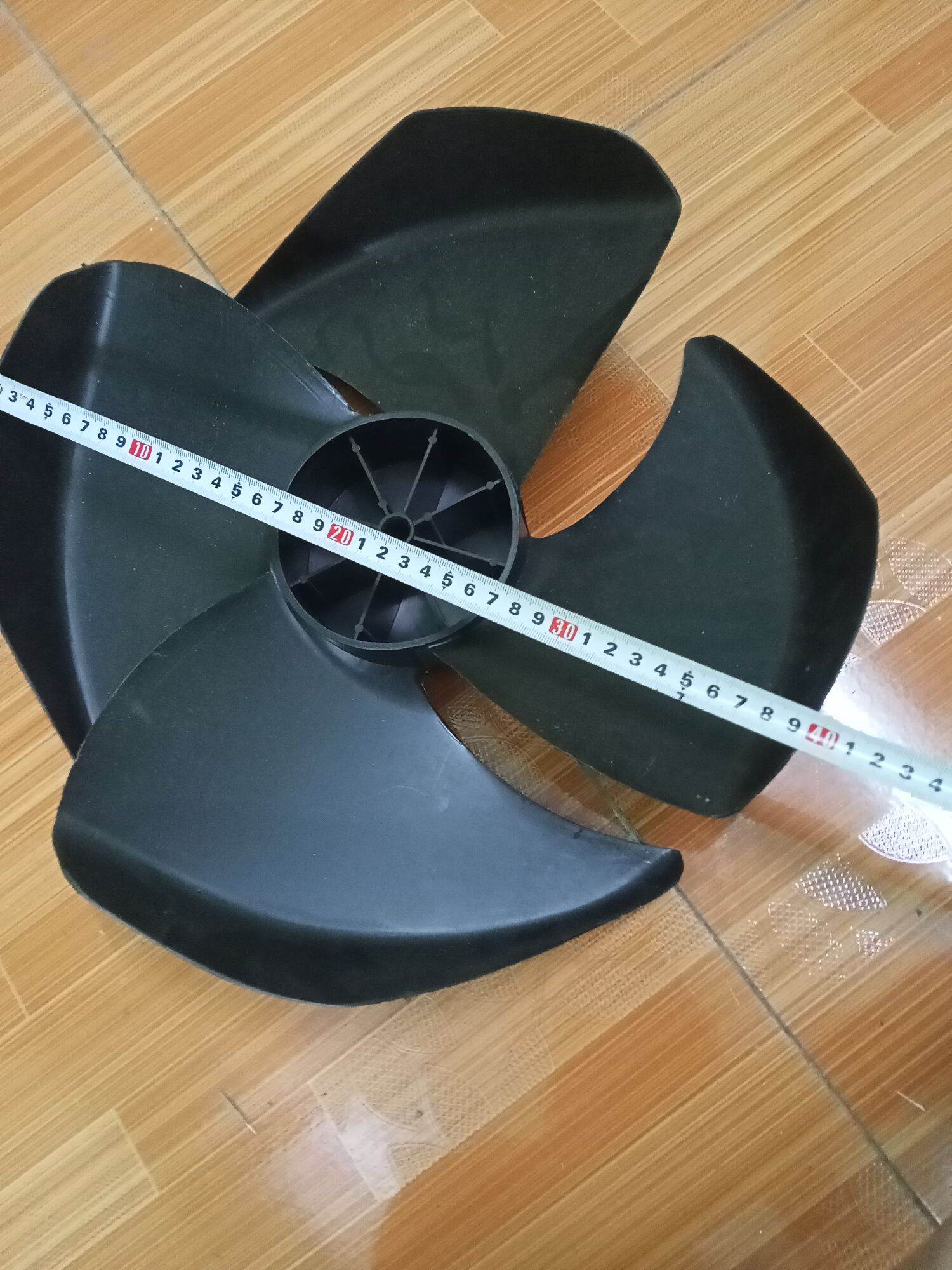 cánh quạt điều hòa hơi nước