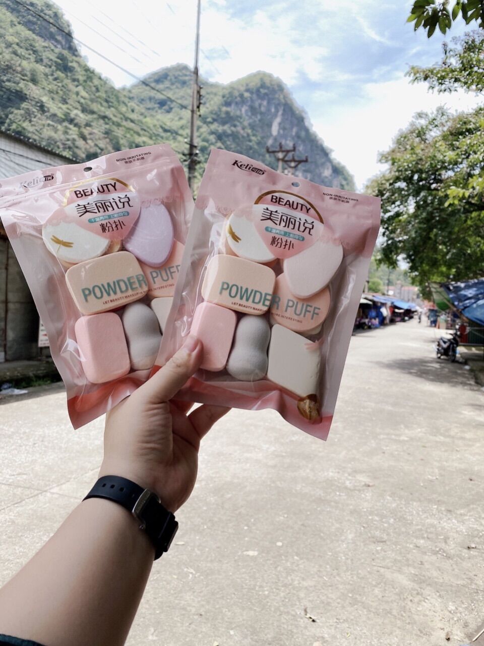 Sét 13 bông mút trang điểm
