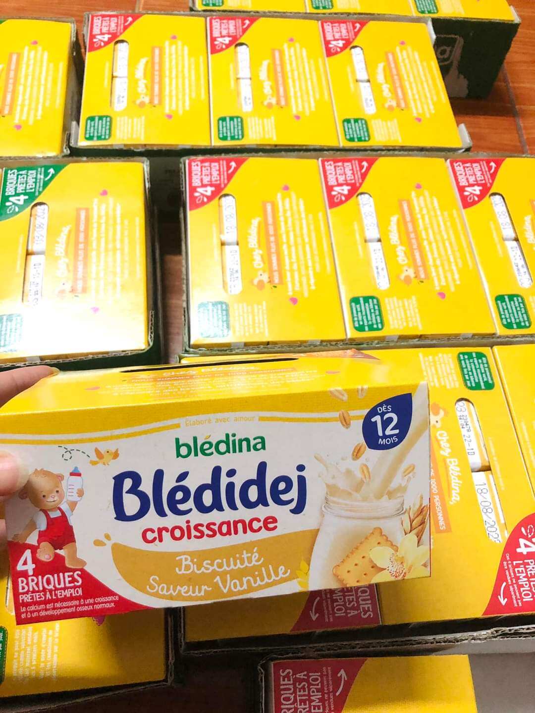 SỮA NƯỚC BLEDINA PHÁP DATE T12/23