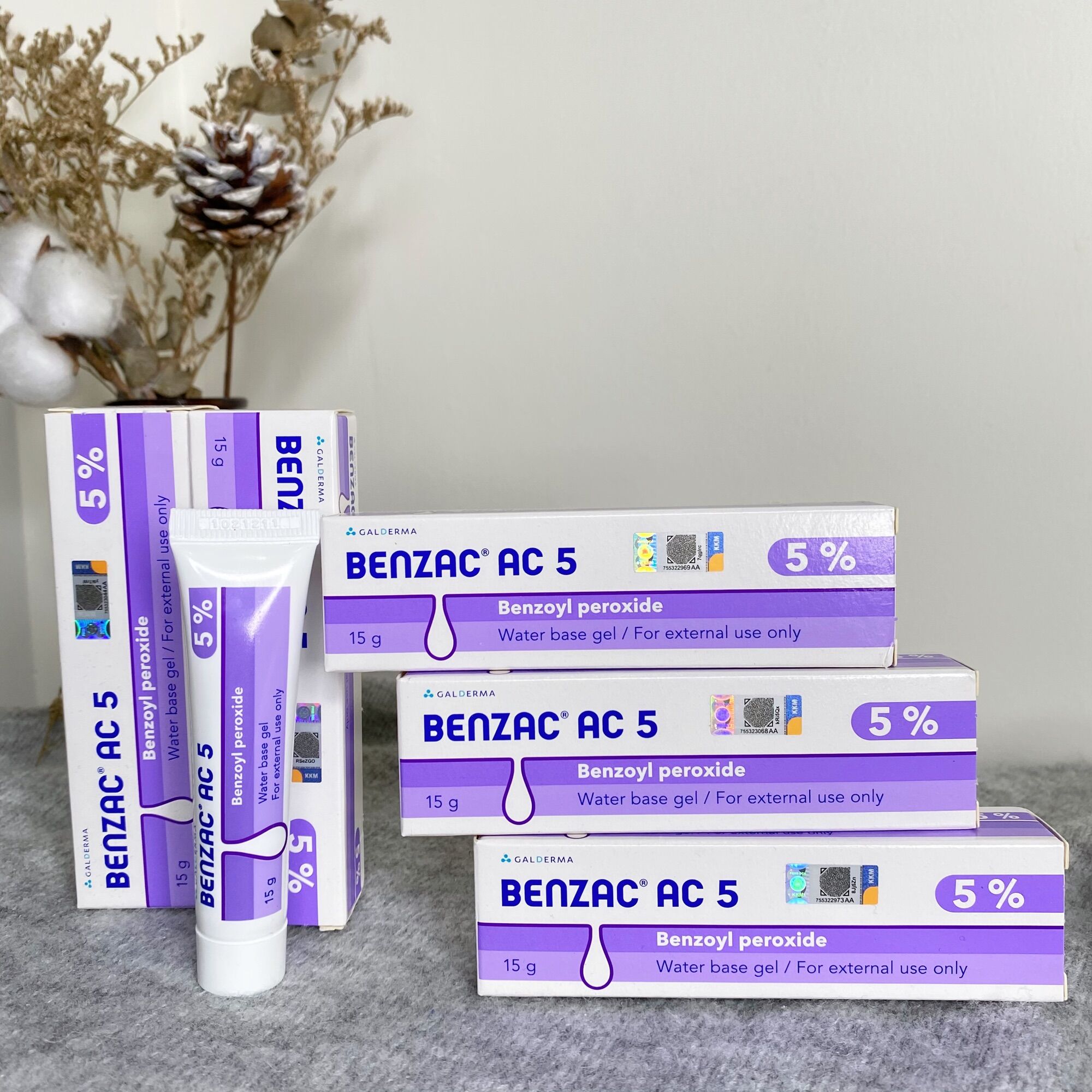 Kem Giảm Mụn Benzac AC 5%
