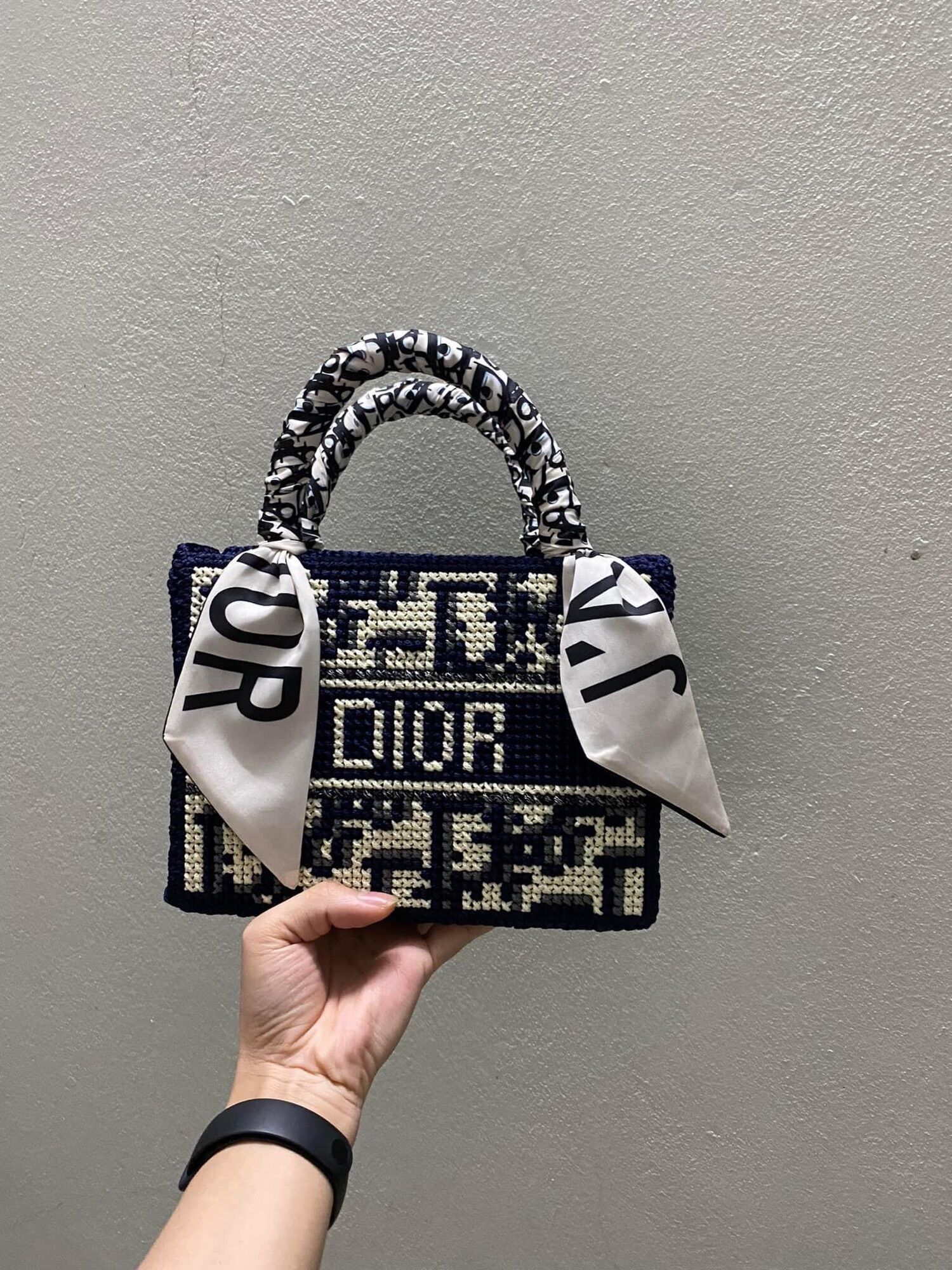 Túi thêu.size 18. xinh .sang. xịn…handmade 100%