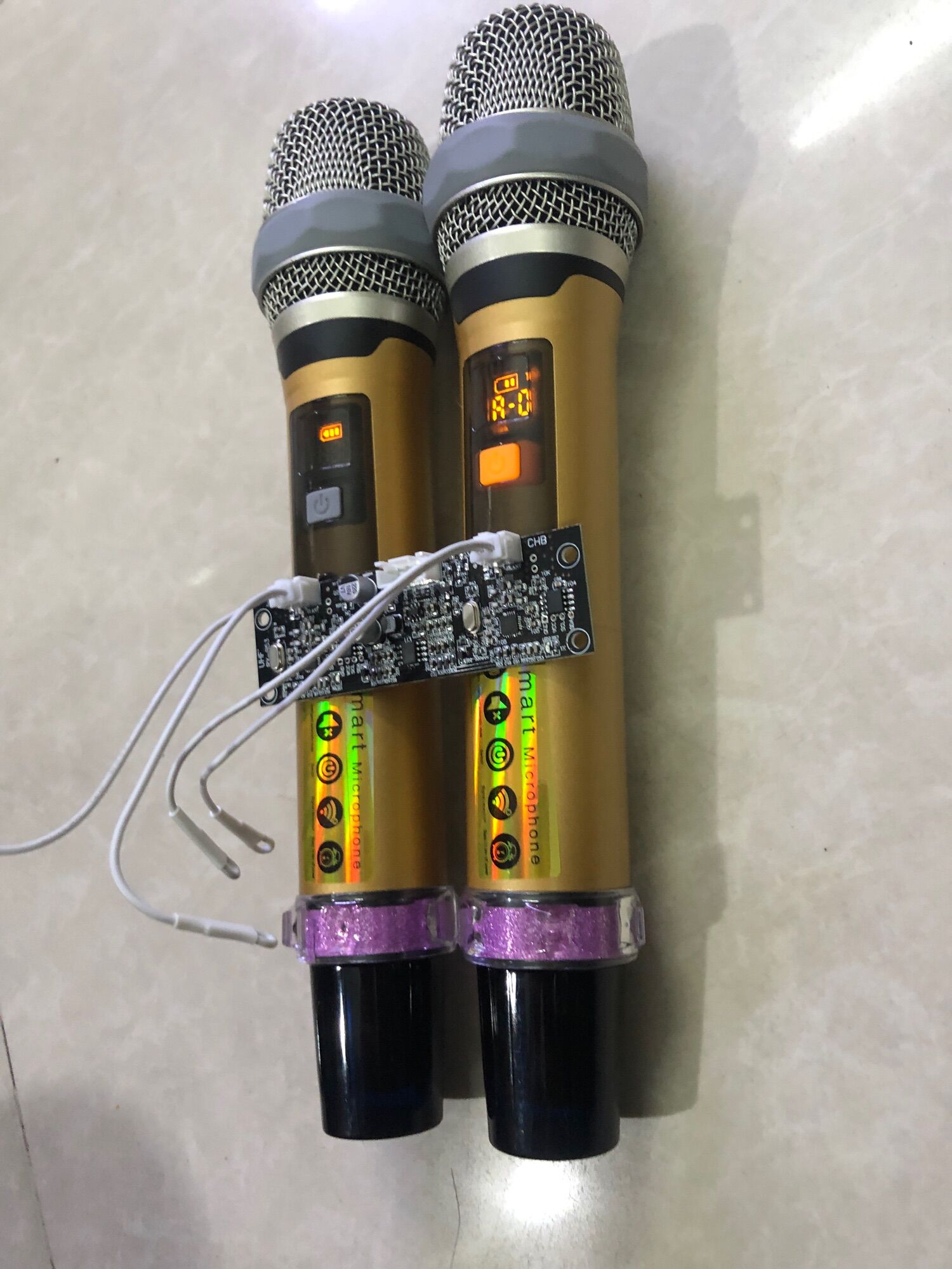 [HCM]Micro UGX 20II dùng cho loa kéo cực hay