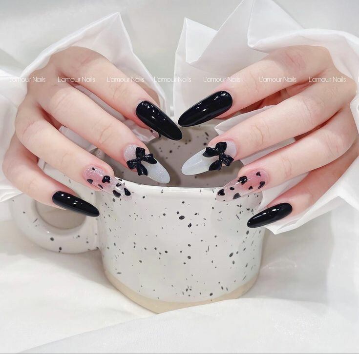 Mẩu NailBox Thiết kế theo yêu cầu - mẩu tone đen cá tính