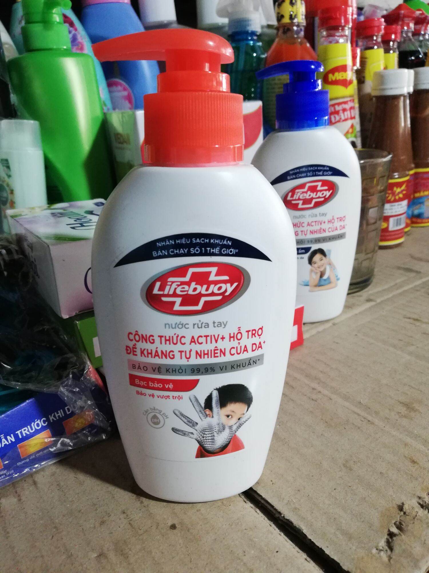 Nước rửa tay life bouy 180ml
