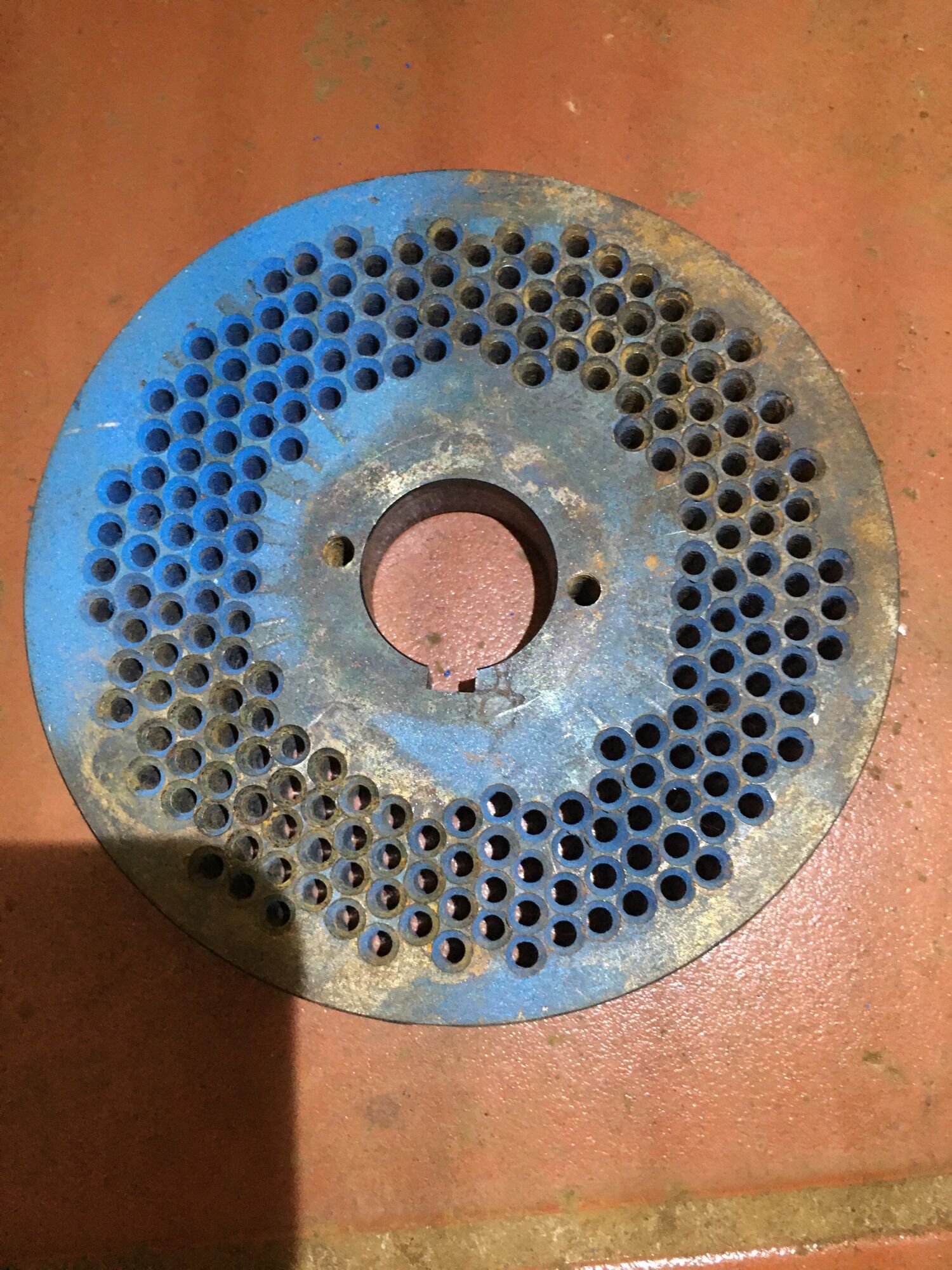 Sàng máy ép trục đứng s150 0961989538