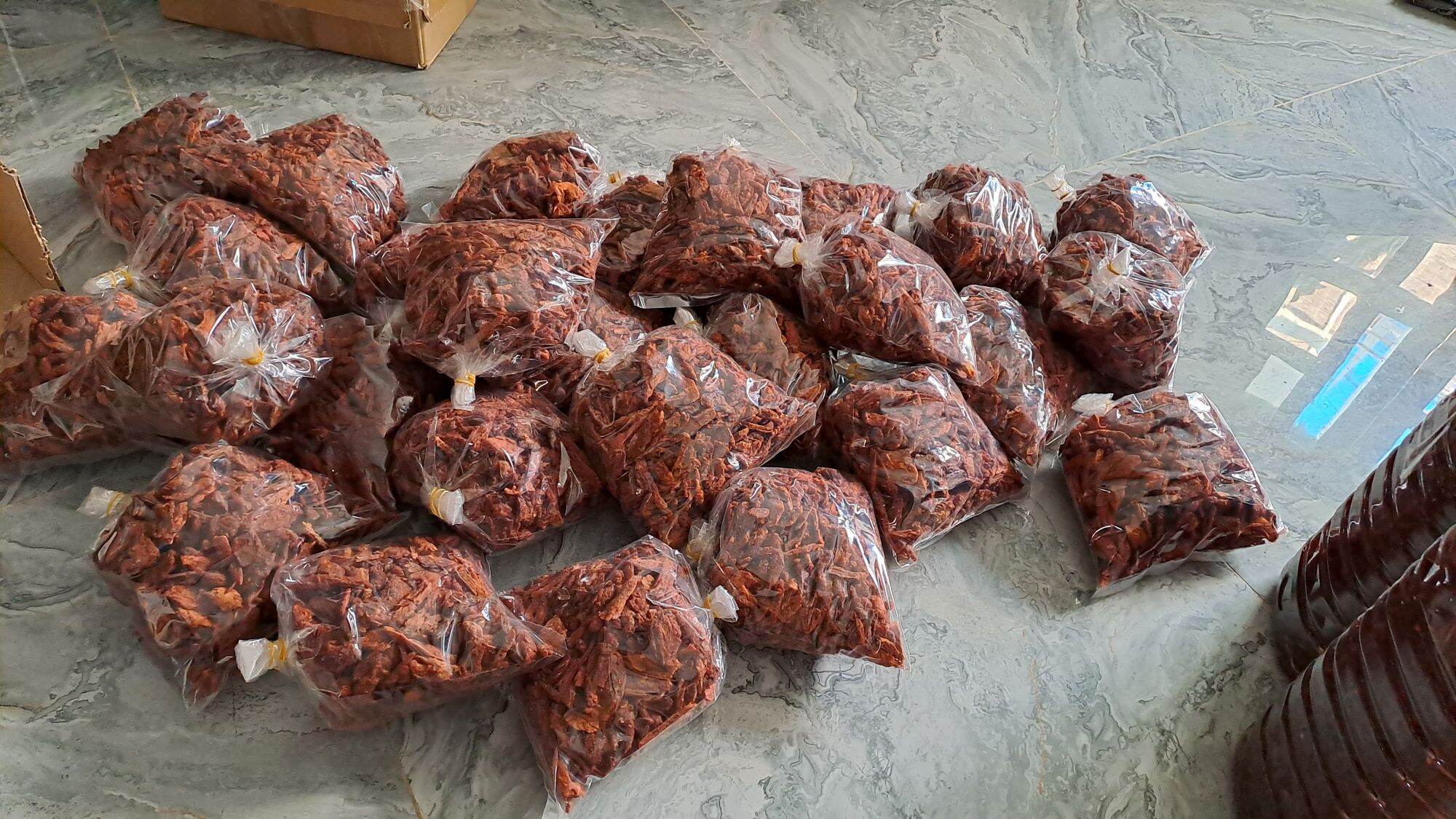 1 KG KHÔ BÒ VỤN NHỎ GIÒN (loại giòn cứng ) ( tặng bịch bánh tráng )