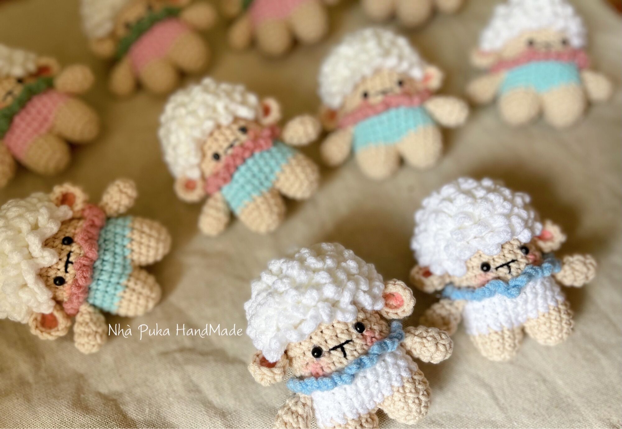 Móc khoá cừu bằng len handmade được chọn màu