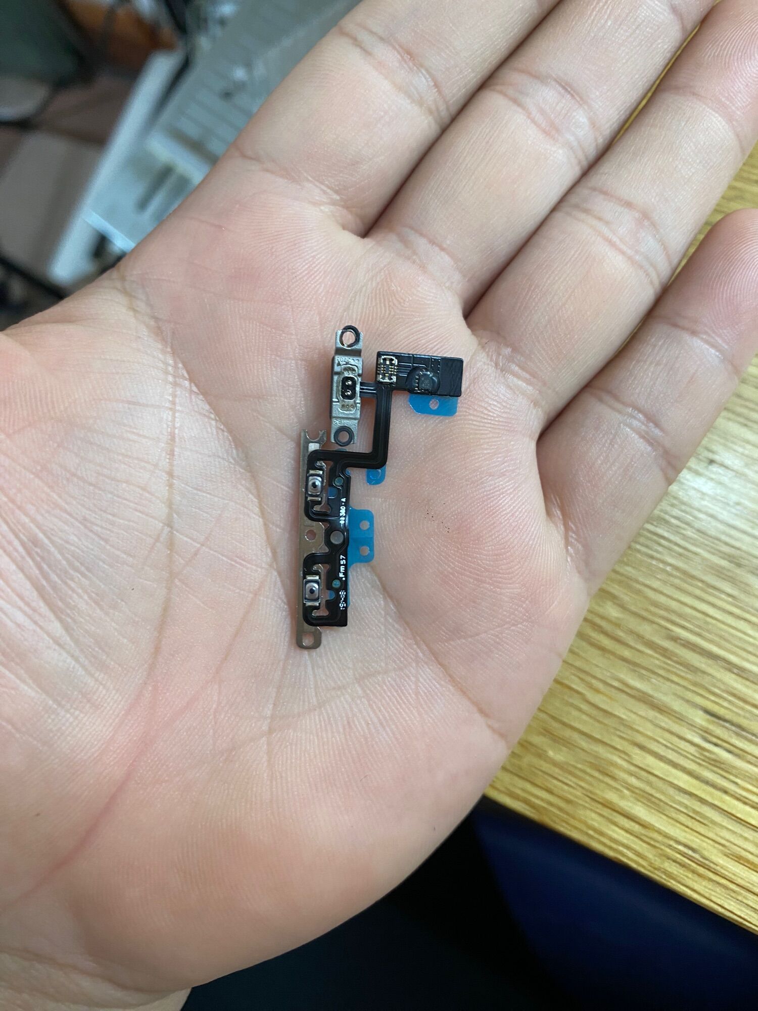 Dây cáp âm lượng rung iphoe 11