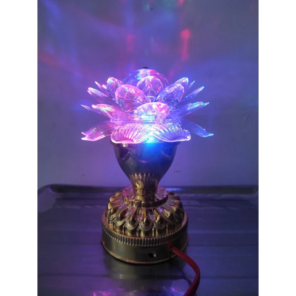 1 CÁI ĐÈN LED HOA SEN XOAY 7 MÀU ( BÔNG SEN )