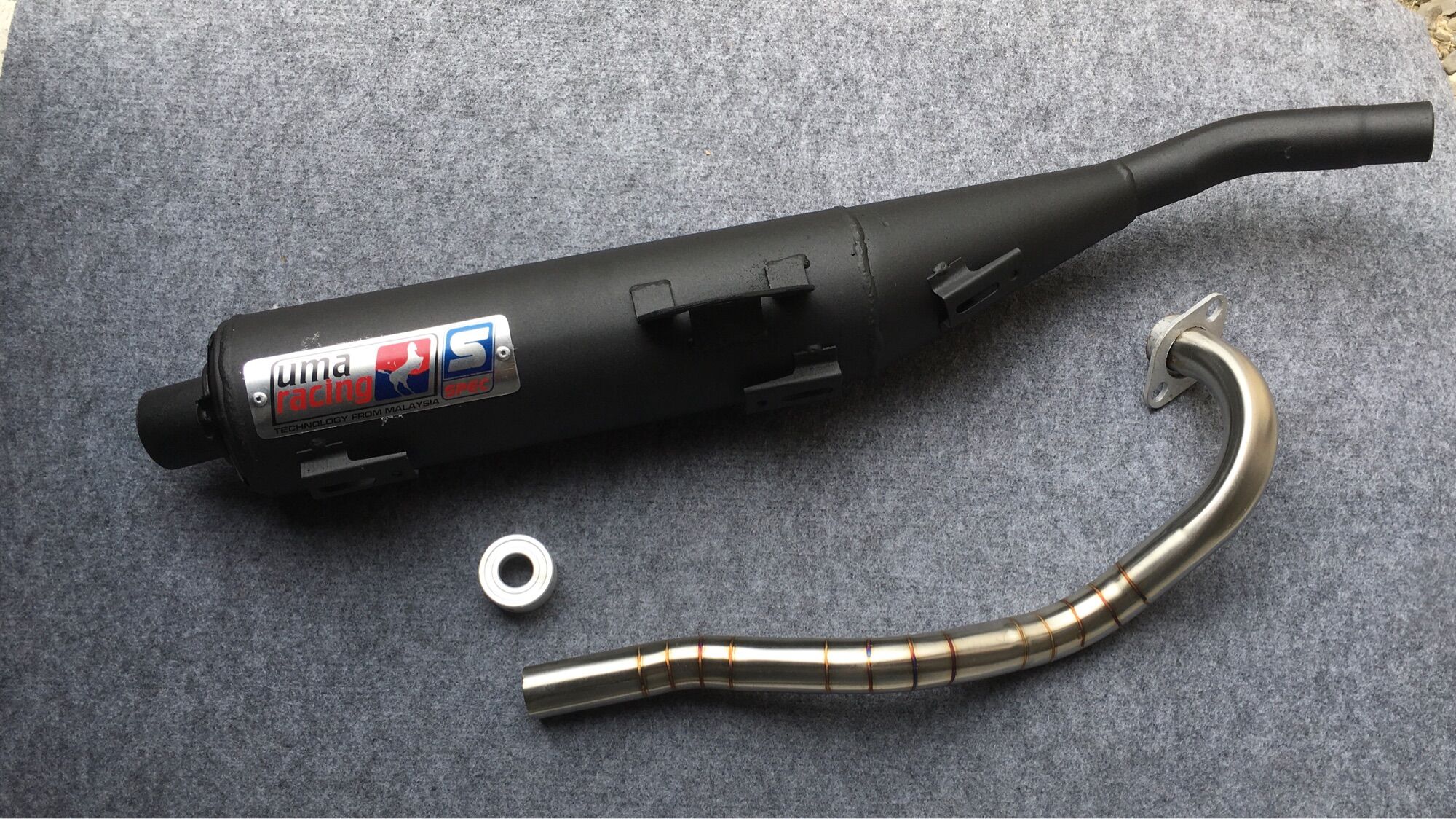 Pô Uma V4 tặng kèm tiêu tiện gắn Exciter 150