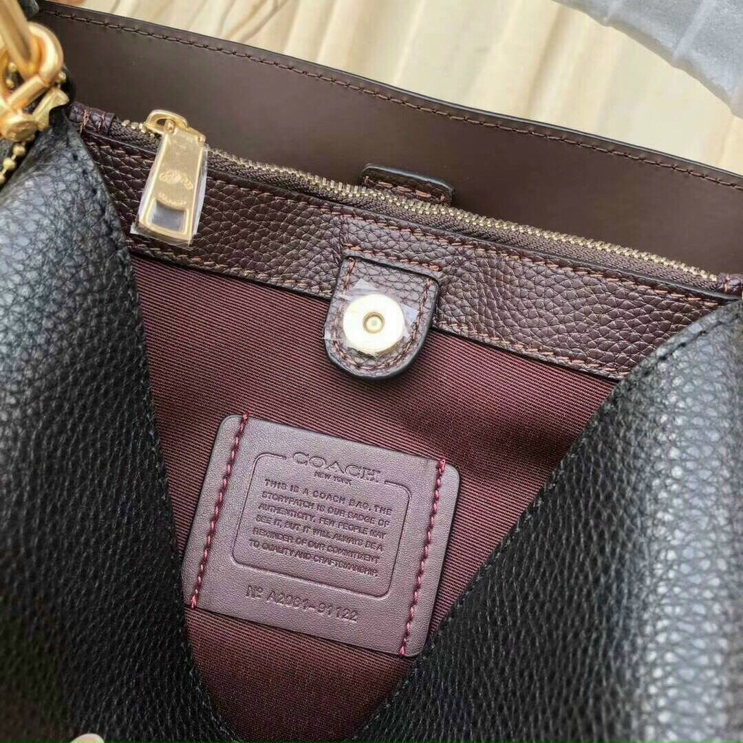 Túi đeo chéo Coach bucket da thật siêu sang