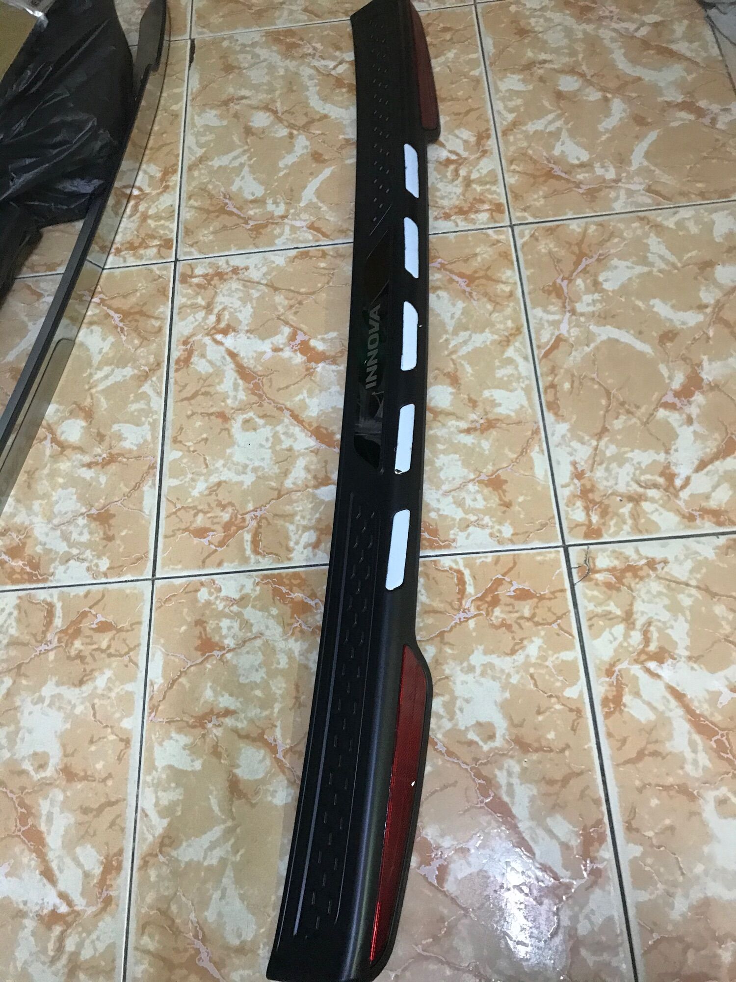 Ốp chống trầy cản sau Innova 2017 2018 2019 2020