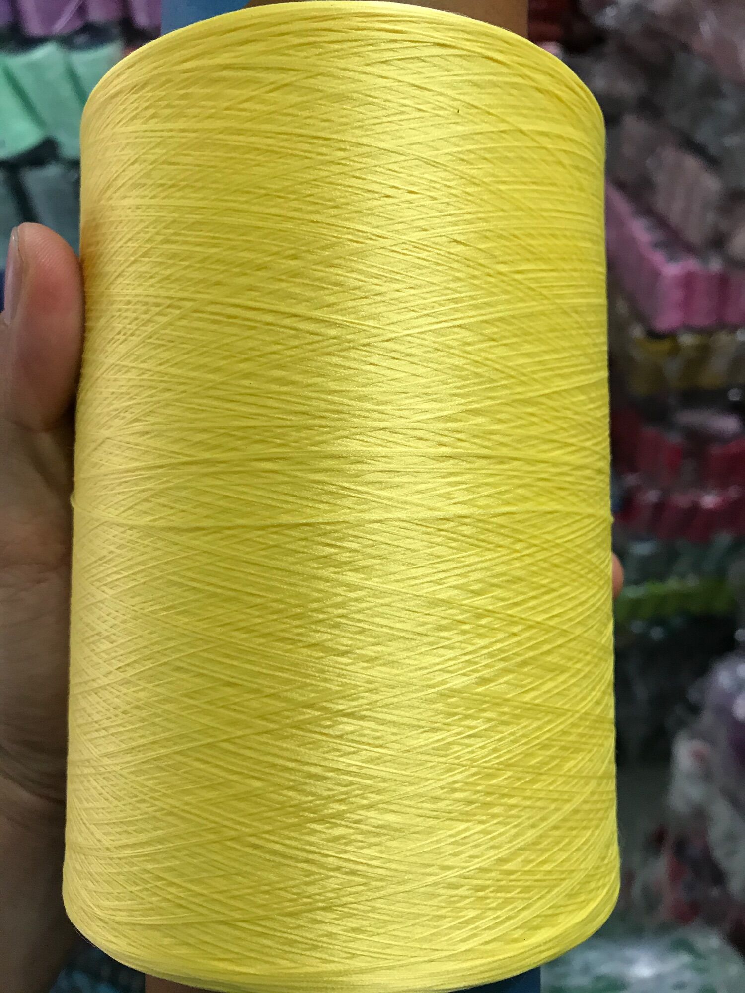 [HCM]Tơ vắt sổ màu vàng nhạt 150D