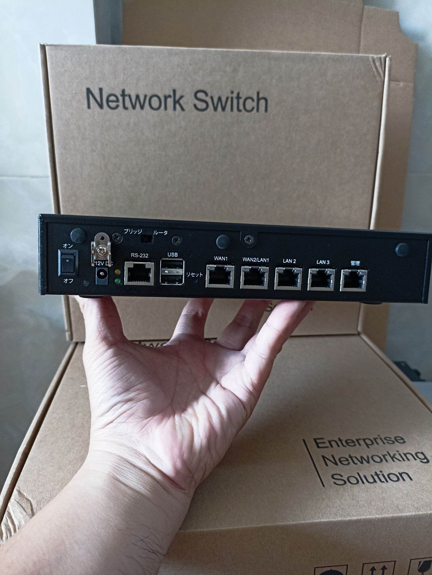 Router Mikrotik PC Router Edge Trend Cloudedge Ram 4G 5 LAN Tải 500 user MixASale