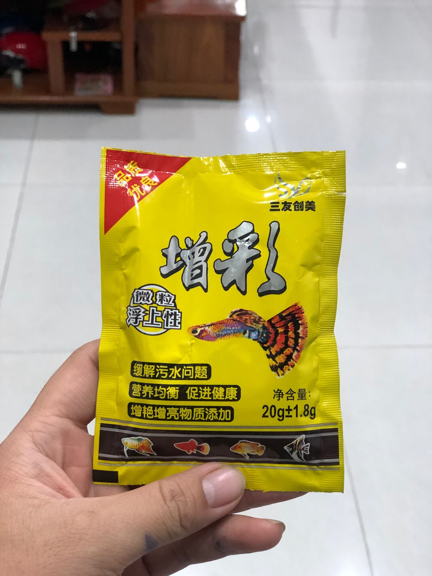 Thức ăn cho bảy màu , thức ăn cho cá guppy , thức ăn tốt giúp cá lên màu