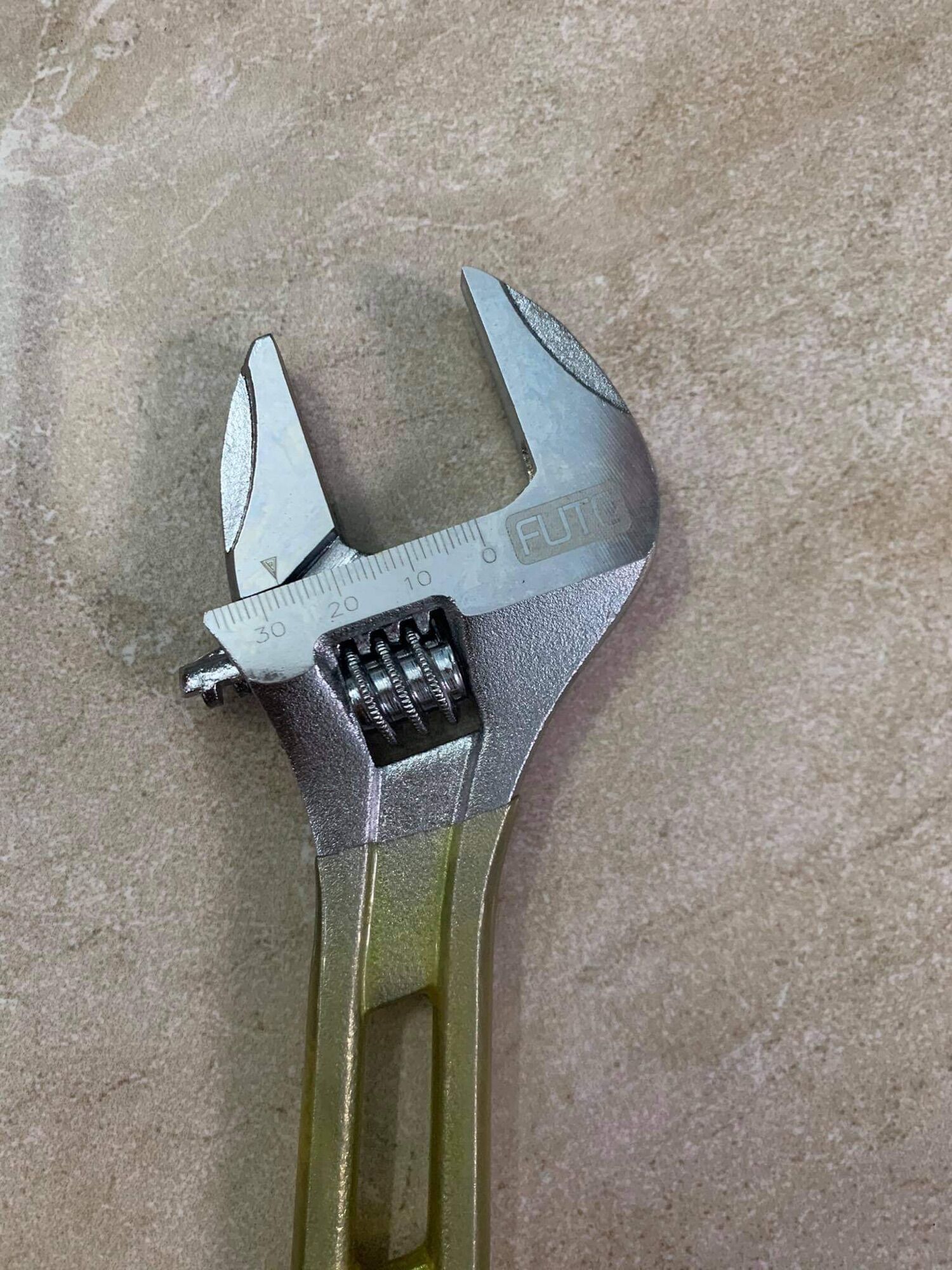 Mỏ Lết Fute 250mm