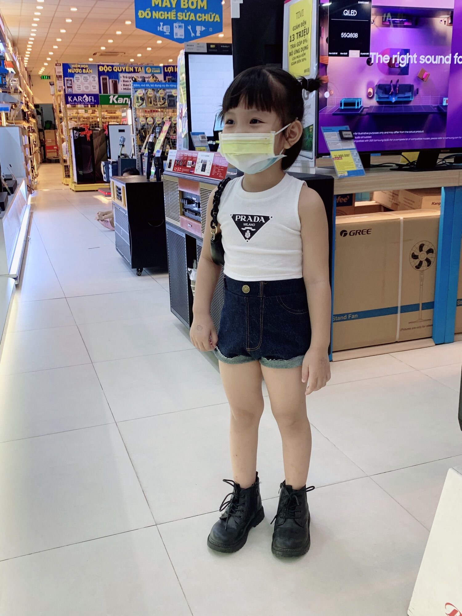 [ hàng có sẵn] áo croptop ba lỗ bé gái