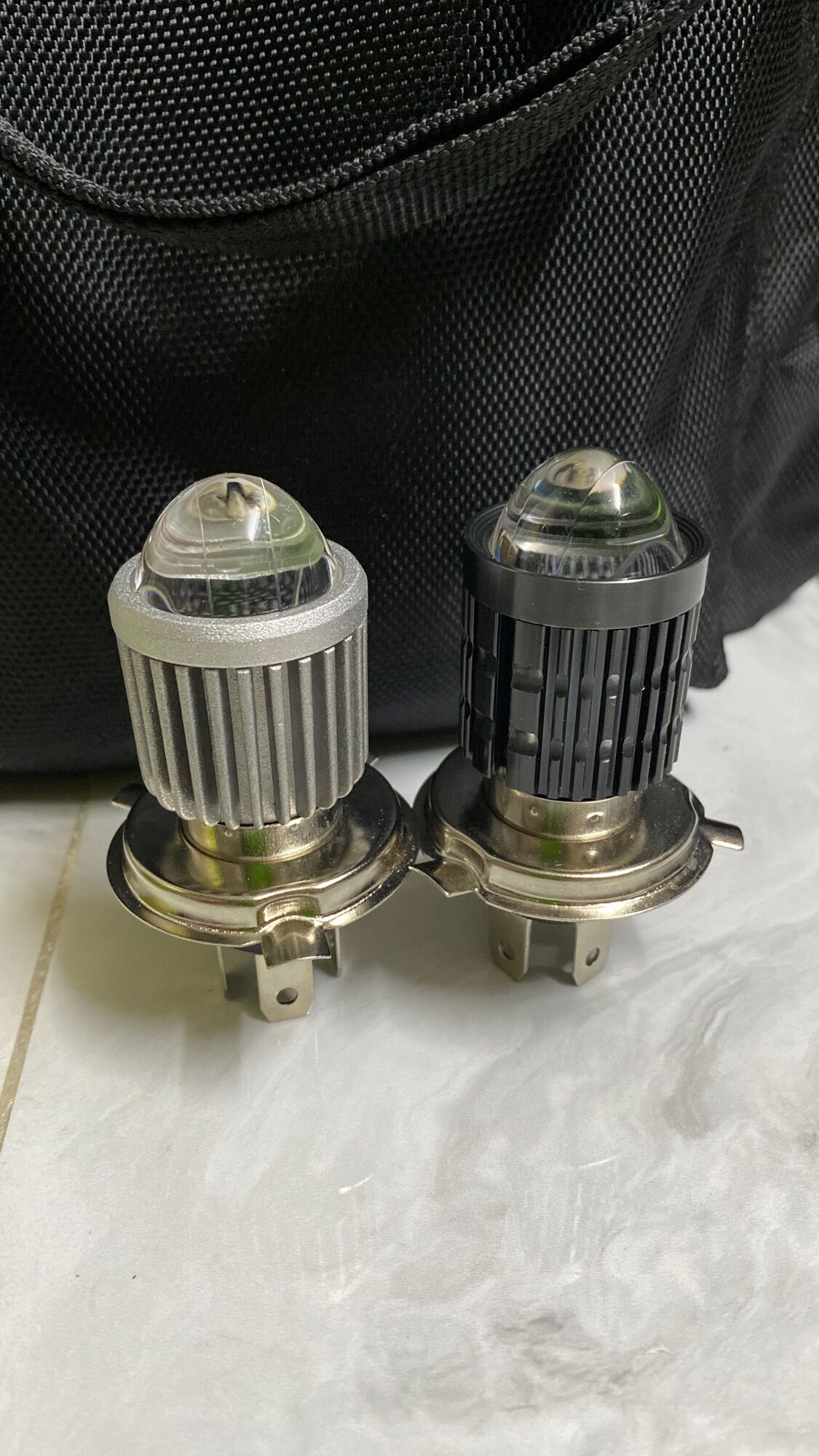 đèn led H4 bi cầu BMA sáng 30w ( giá 1 bóng )