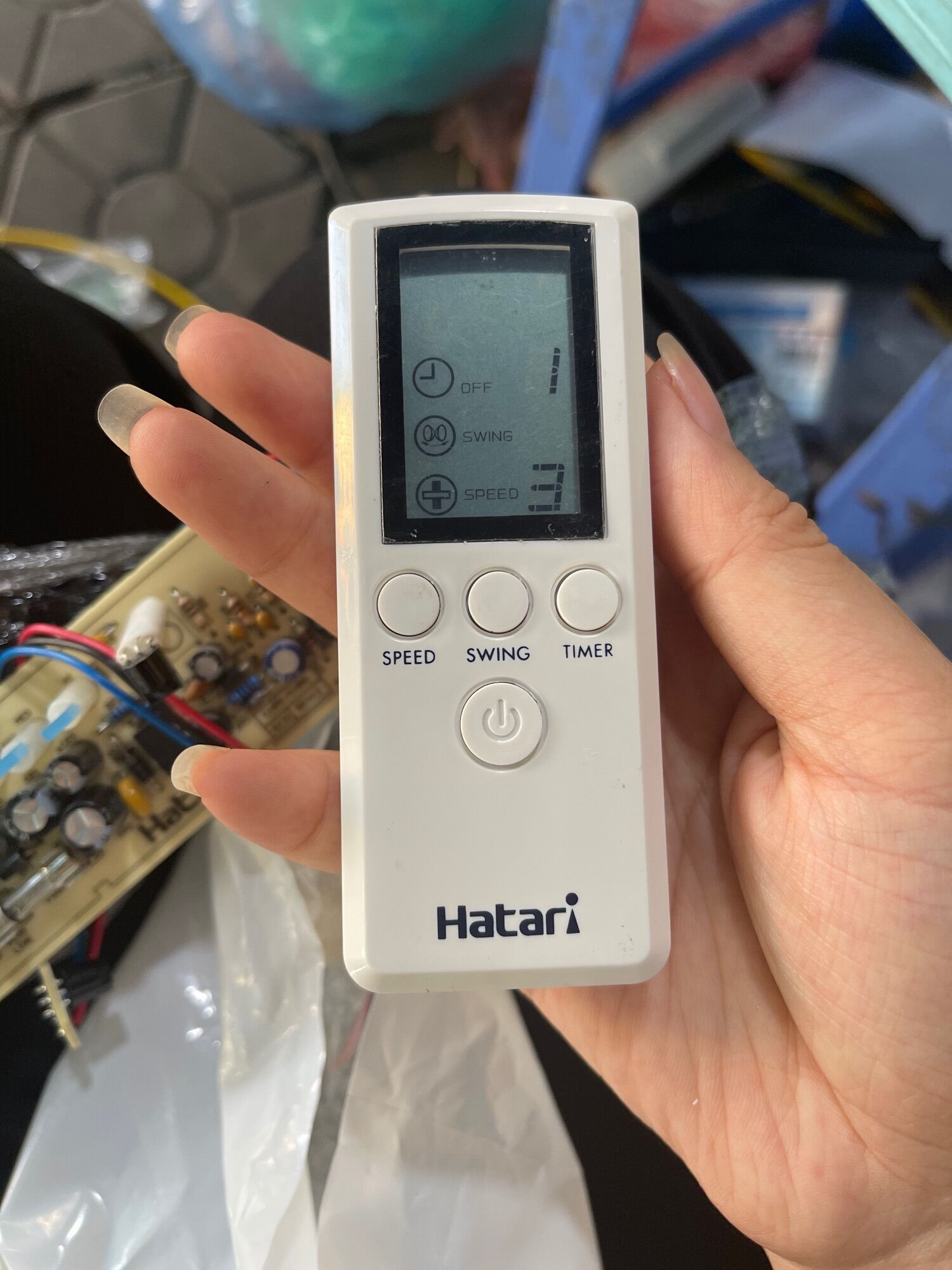 Điều khiển quạt hatari đảo trần