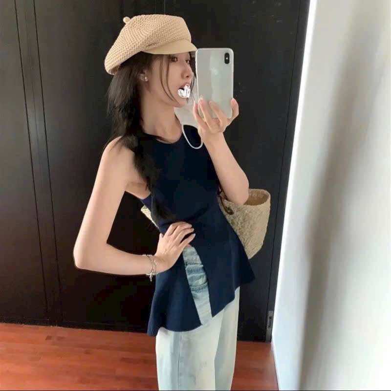 Áo Thun Cổ Yếm Xẻ Tà Trơn