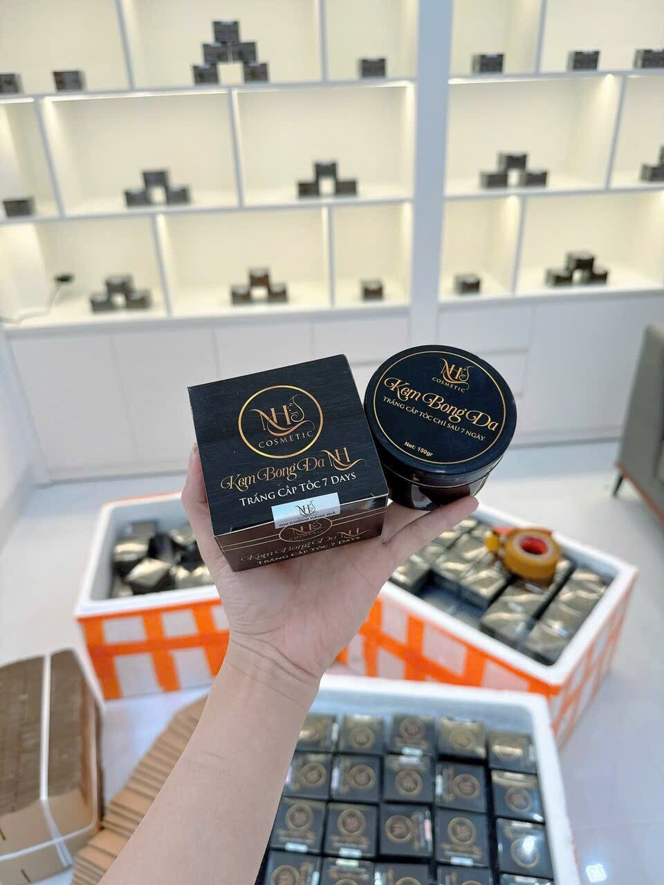 KEM BODY BONG DA TÁI TẠO NH COSMETIC hủ 150g