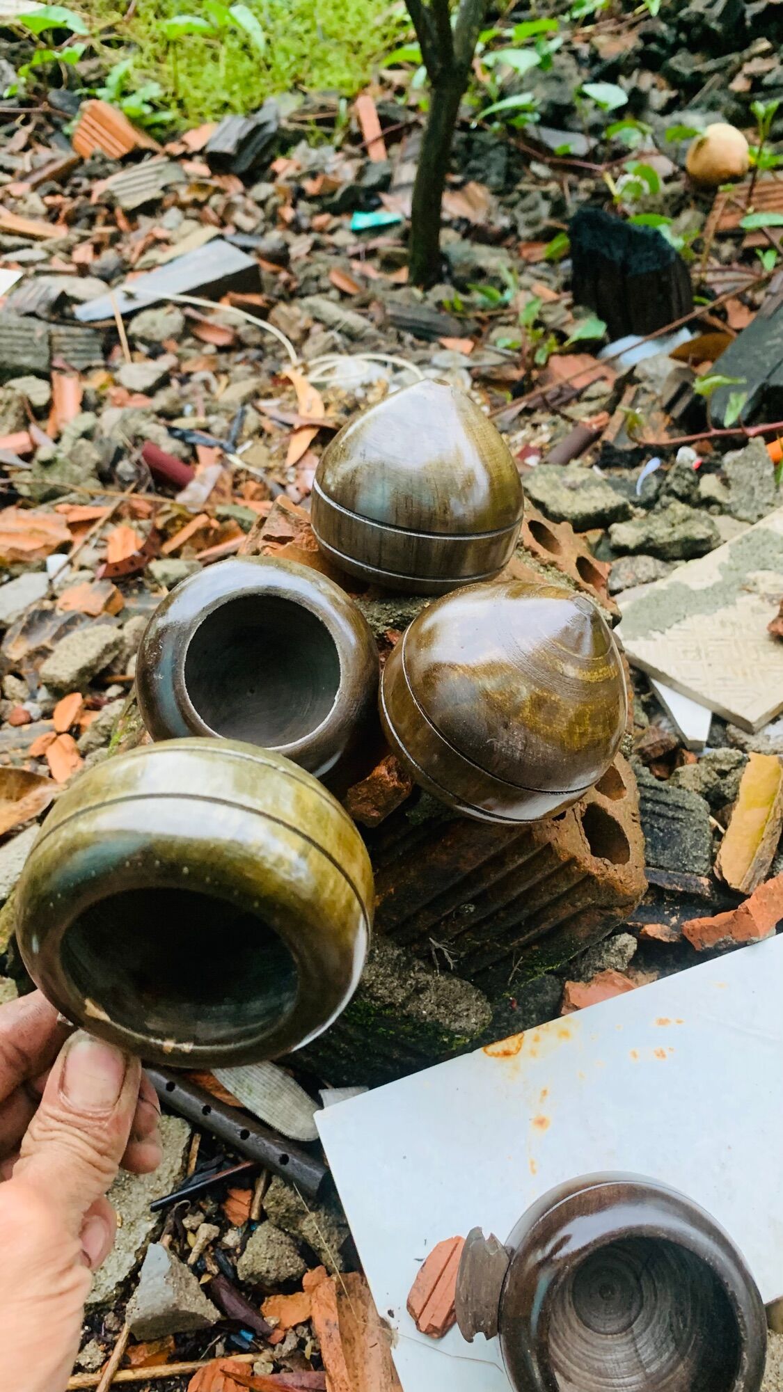 Cóng Đựng Thức Ăn Cho Chim ( gỗ lăng mun, gổ căm xe mở)