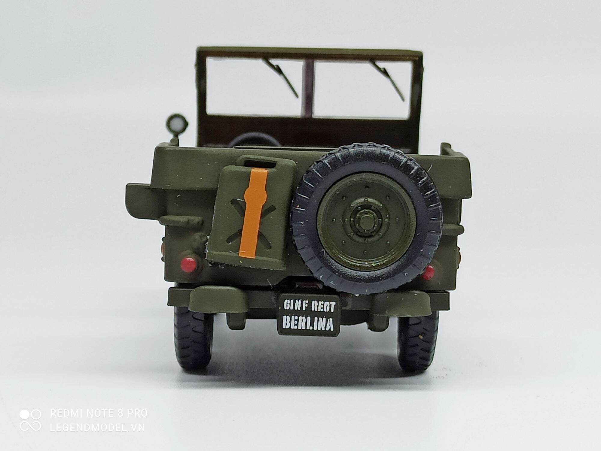 Mô hình xe Jeep Willys 1947 tỷ lệ 1/43