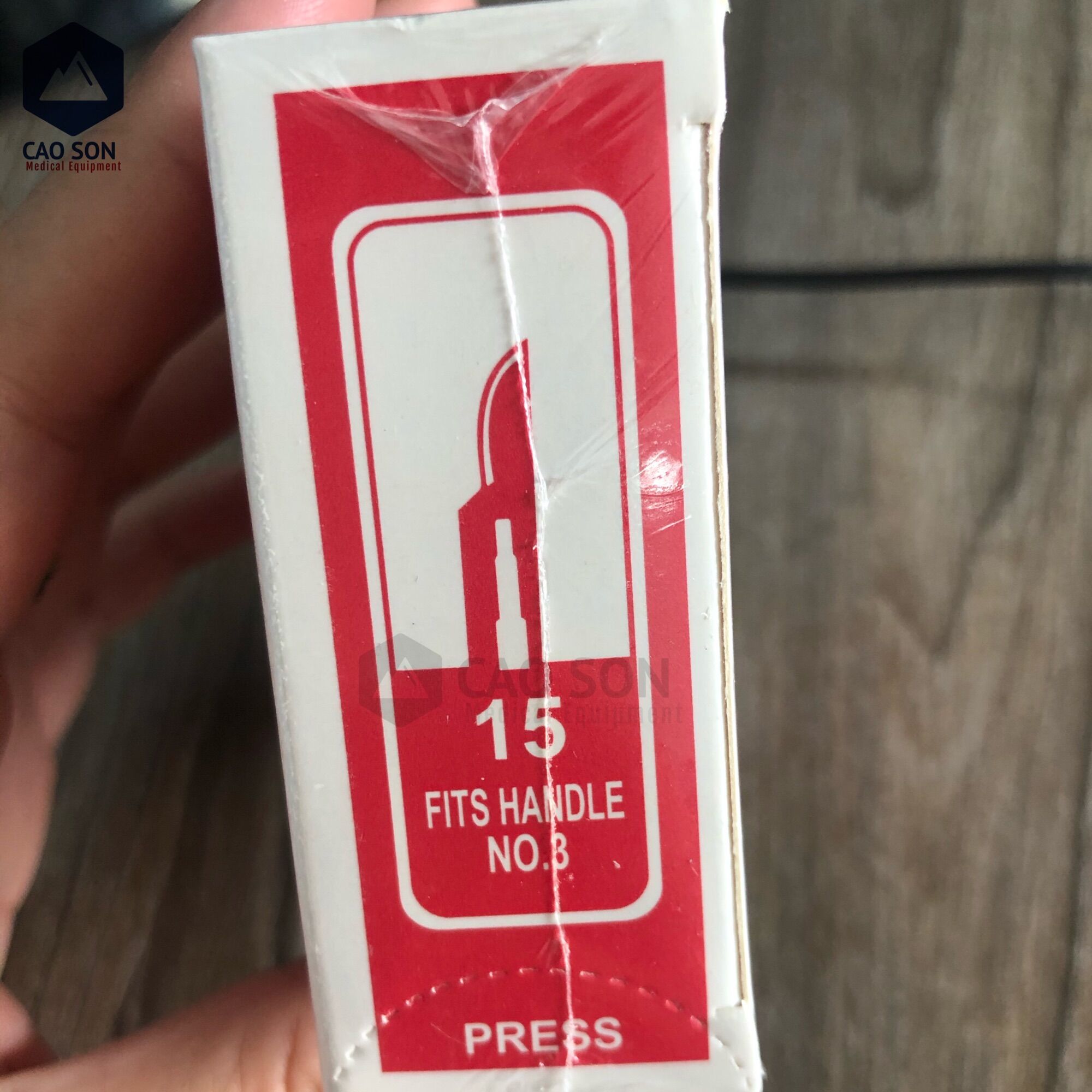 Lưỡi dao mổ số 15 hộp 100 cây