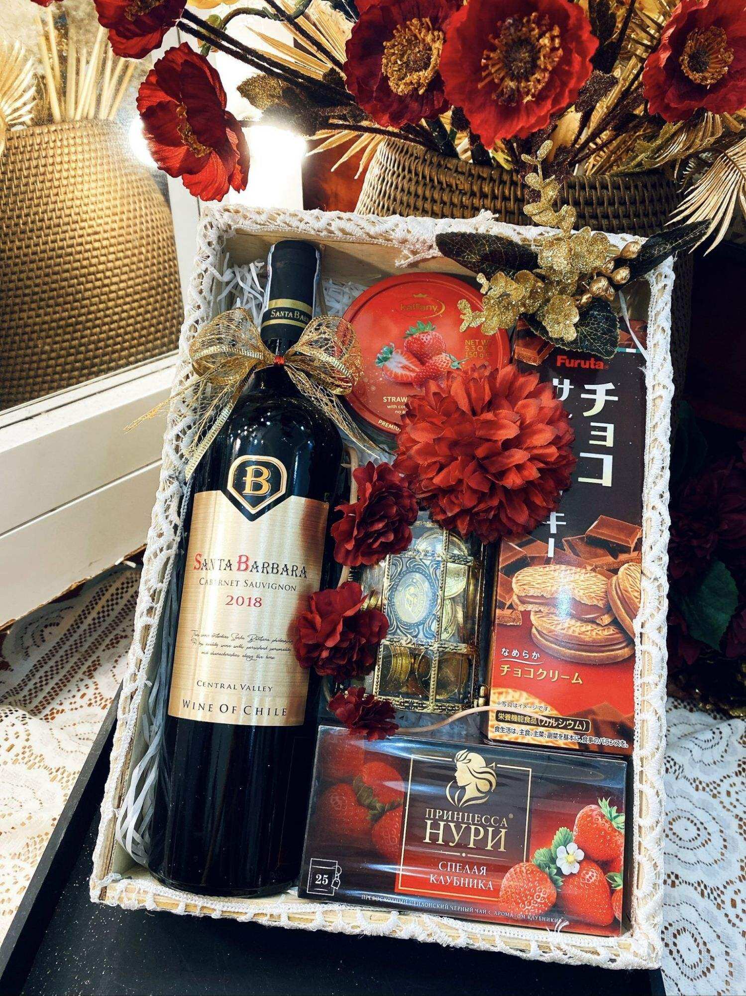 Khay quà bánh kẹo quà biếu, lễ tết lịch sự nhiều mẫu