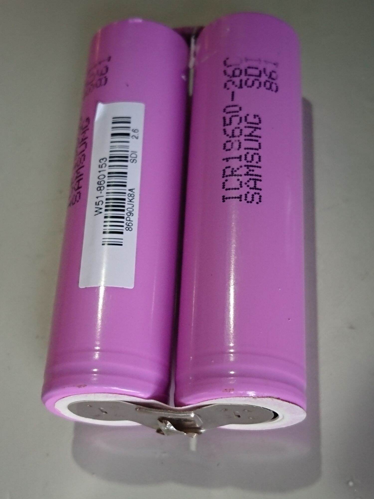1 cục pin 2p loại pin 18650 Hàng sịn tháo máy ,Thương hiệu Soby,Samsung,LG ,Tình trạng còn tích điện tốt quả pin còn khá đẹp Đảm bảo đến tay khách hàng pin đều có điện tích căng đét