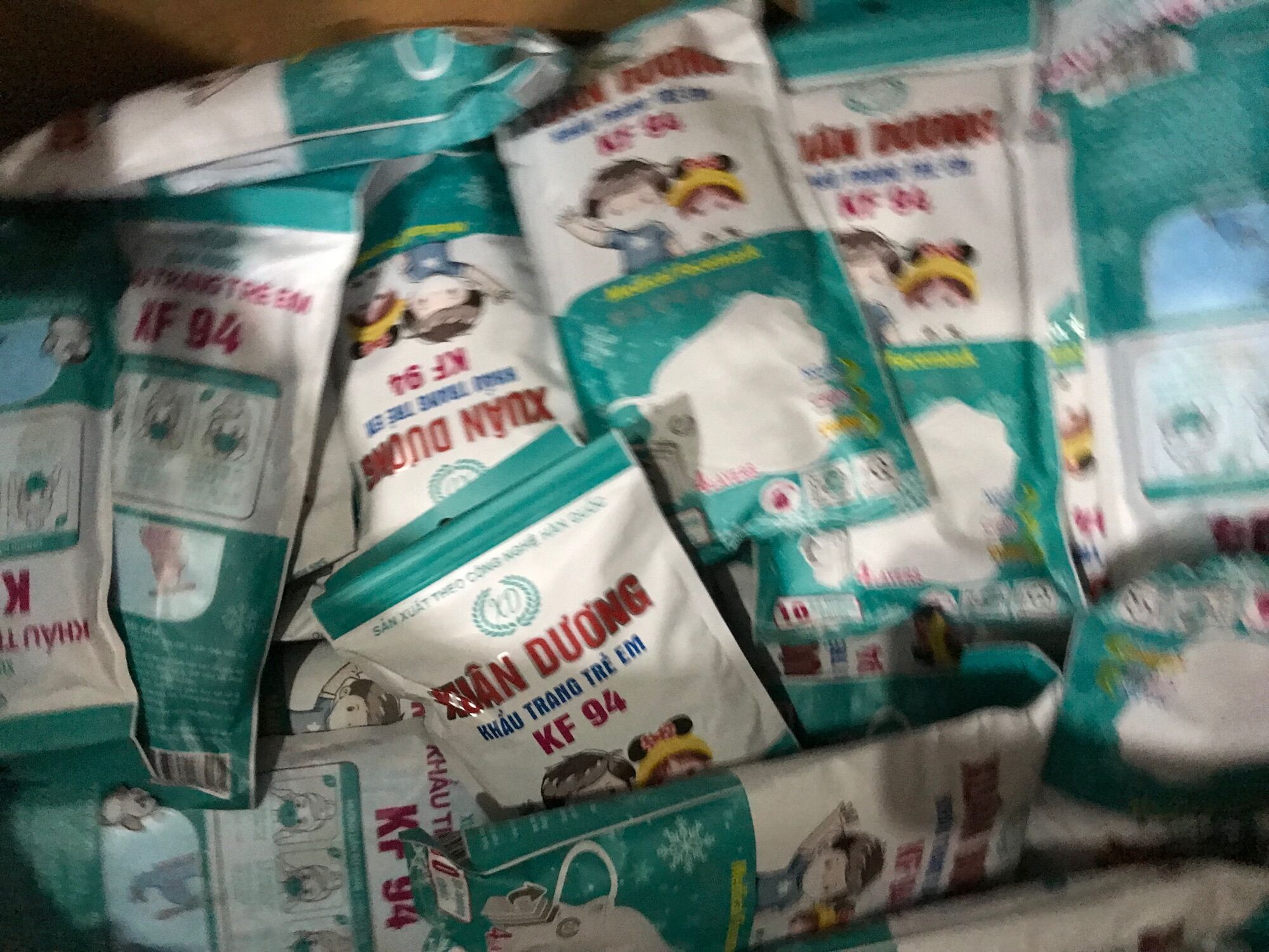 Khẩu trang KF94 trẻ em cao cấp
