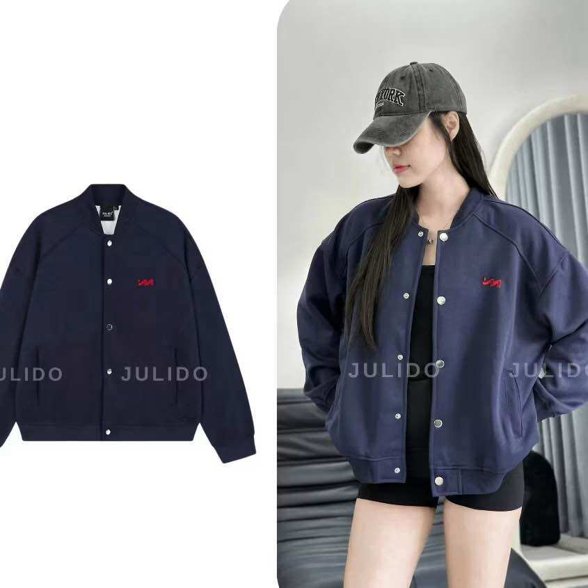  Áo khoác BOMBER nỉ 2 da ,áo khoác nỉ cúc bấm  logo M thêu nổi dày dặn 