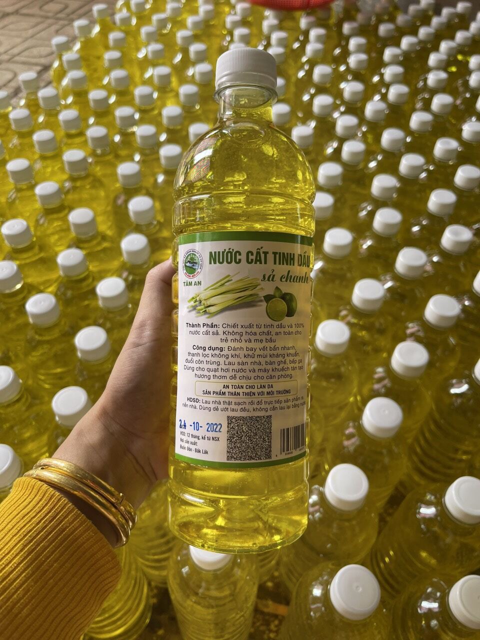 Nước lau sàn Sả chanh chai 1000ml