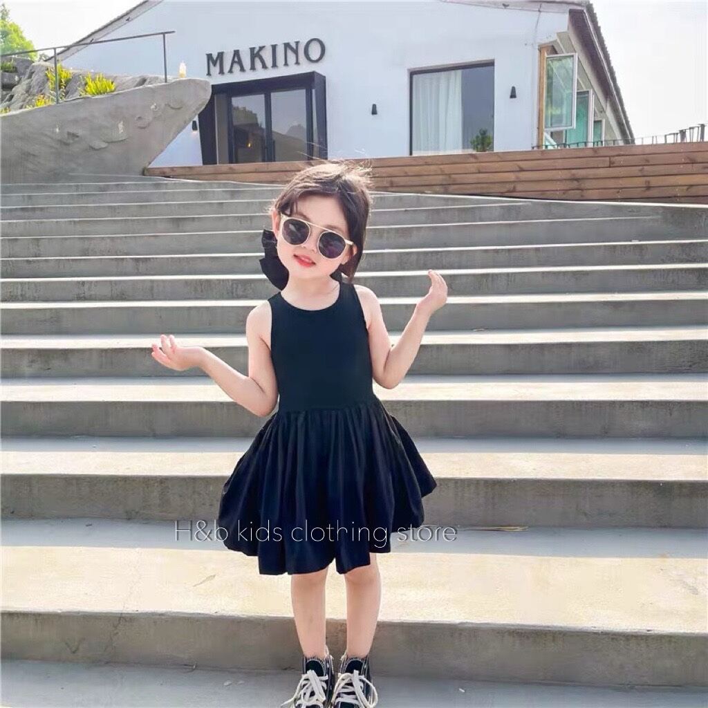 Váy thiết kế cho bé gái