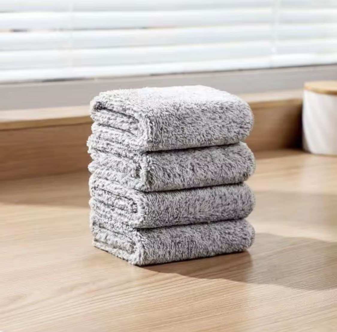 Khăn lau đa năng . khăn 2 mặt 2 chất sợi mềm mịn , siêu thấm hút. kích thước 25x25cm
