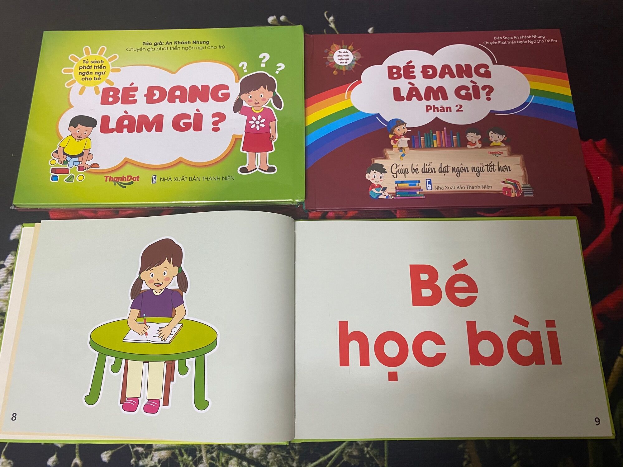 Học Liệu Bé Đang Làm Gì