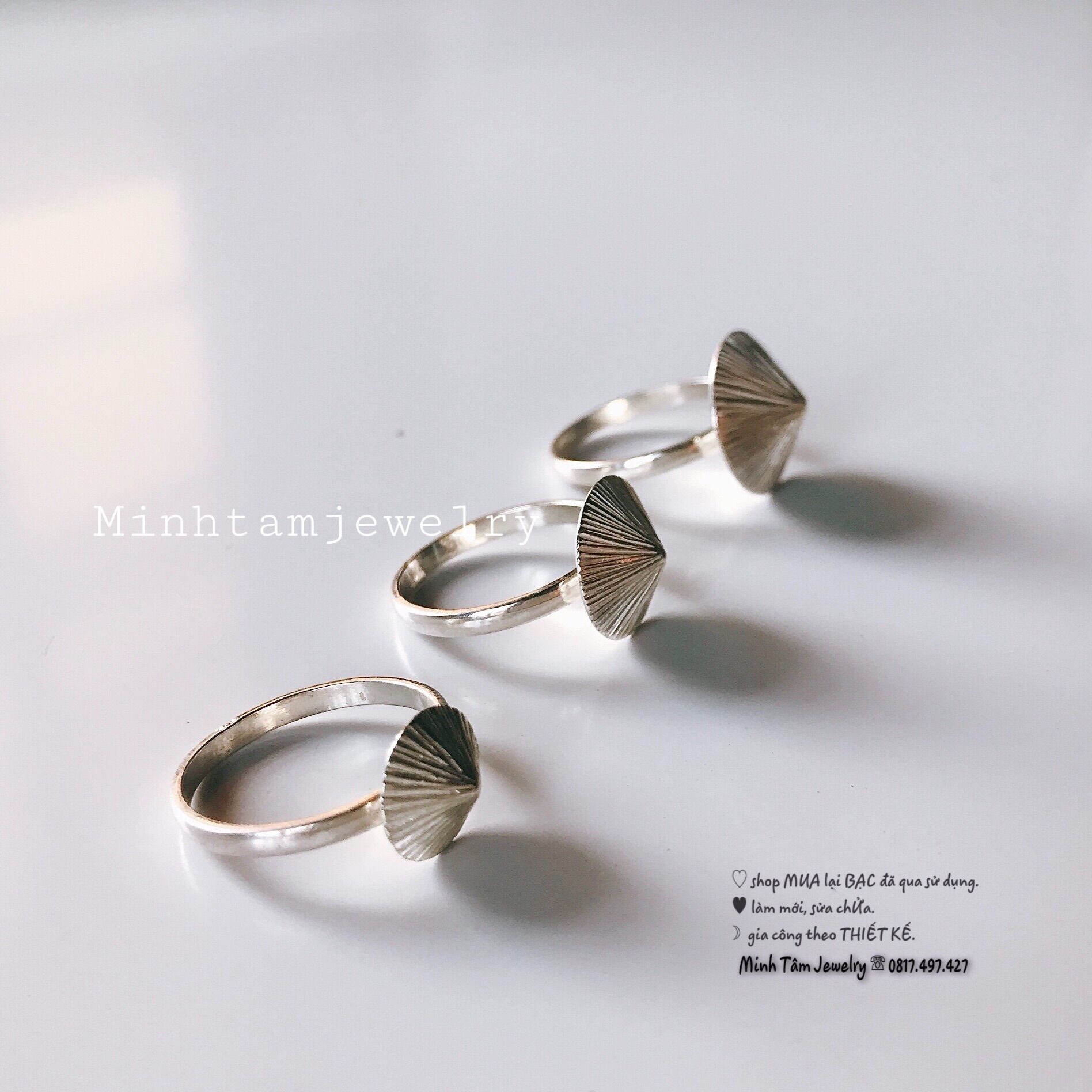 Nhan non la - conical hat ring FREESIZE- Silver hat ring