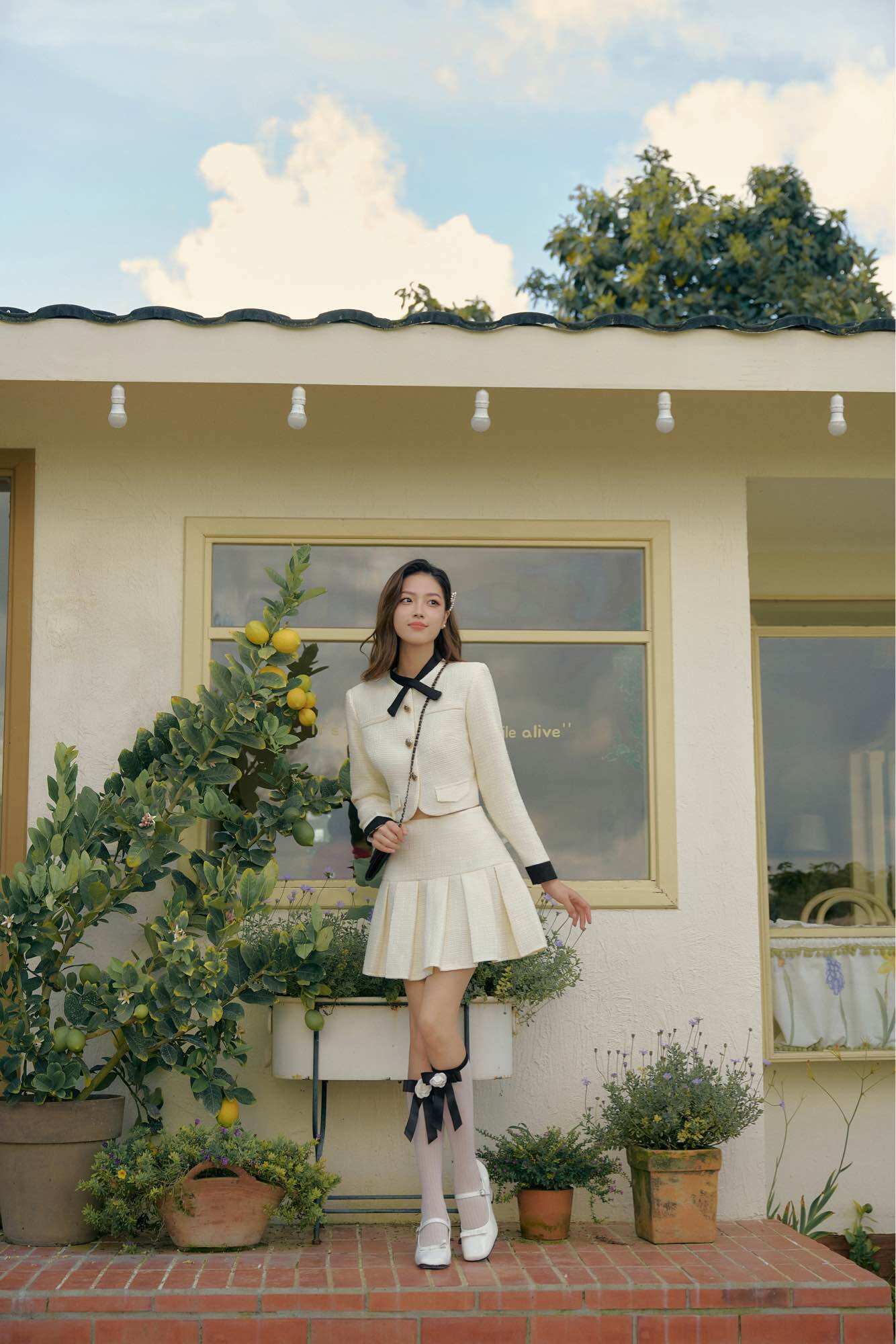 Céleste - áo dạ tweed be phối cổ đen hasie coat