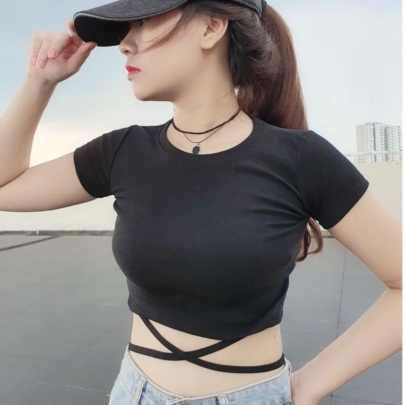 Áo croptop cột dây