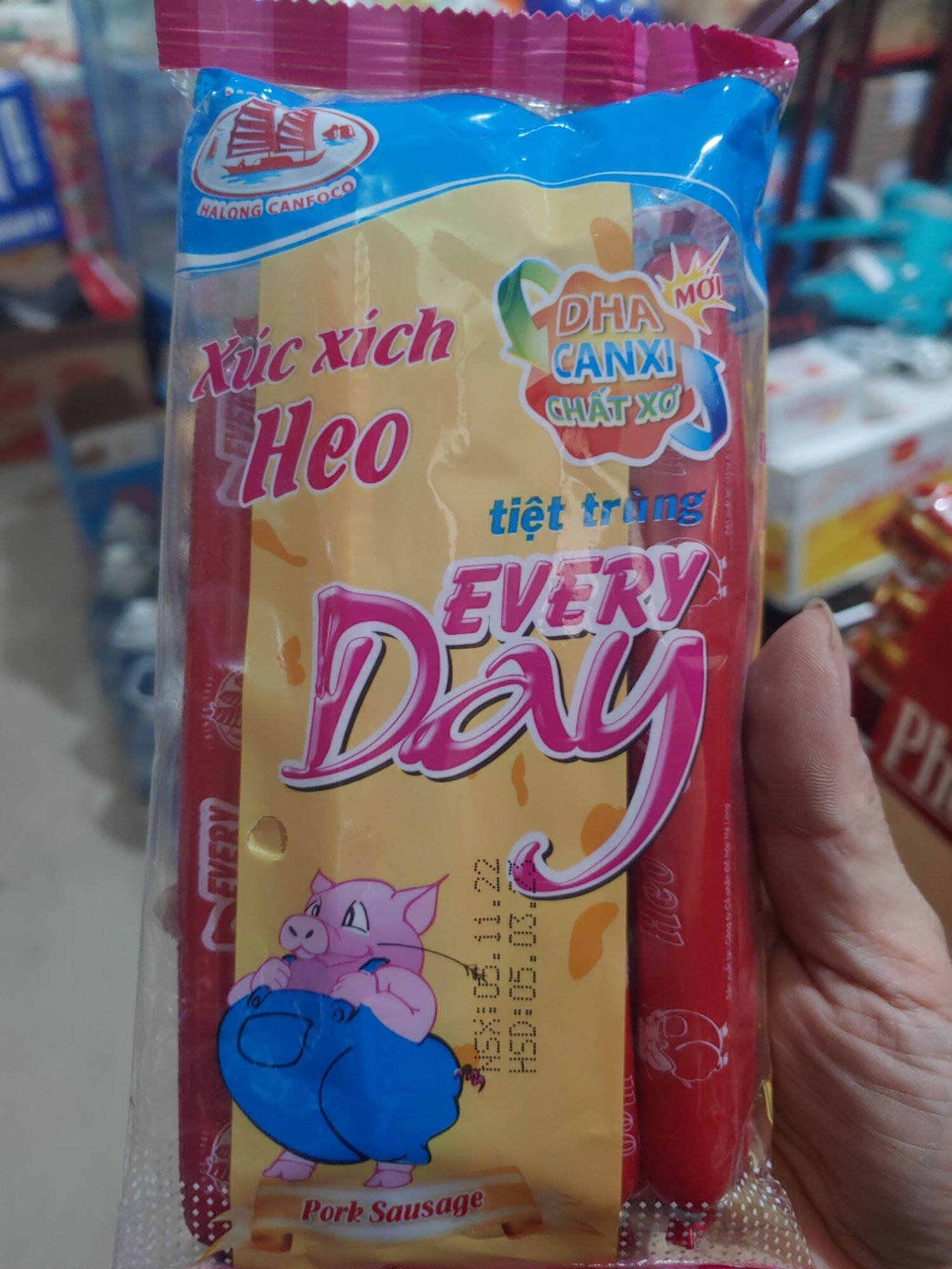 Xúc xích eve day heo