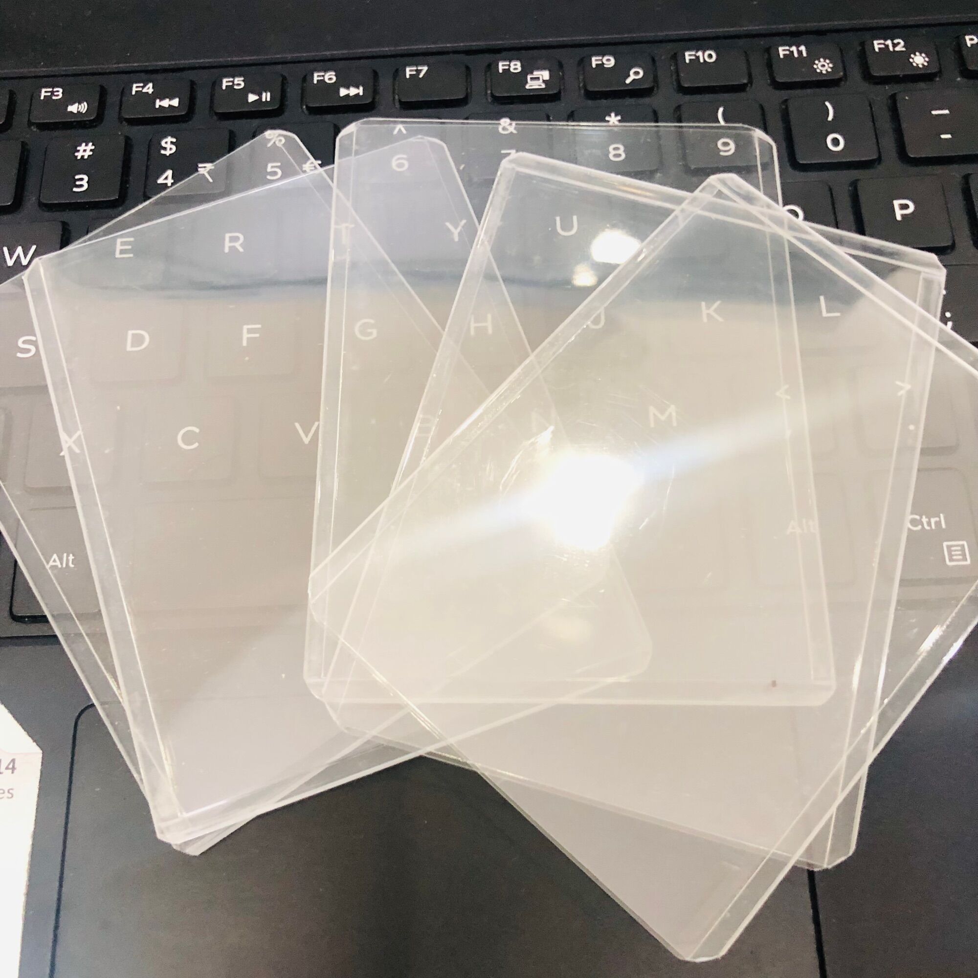 Toploader đựng card (trắng trong)