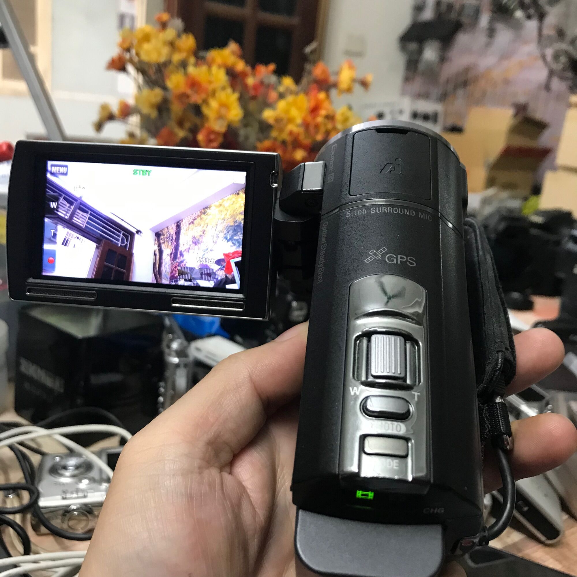 Sony HDR-PJ590 máy quay cao cấp