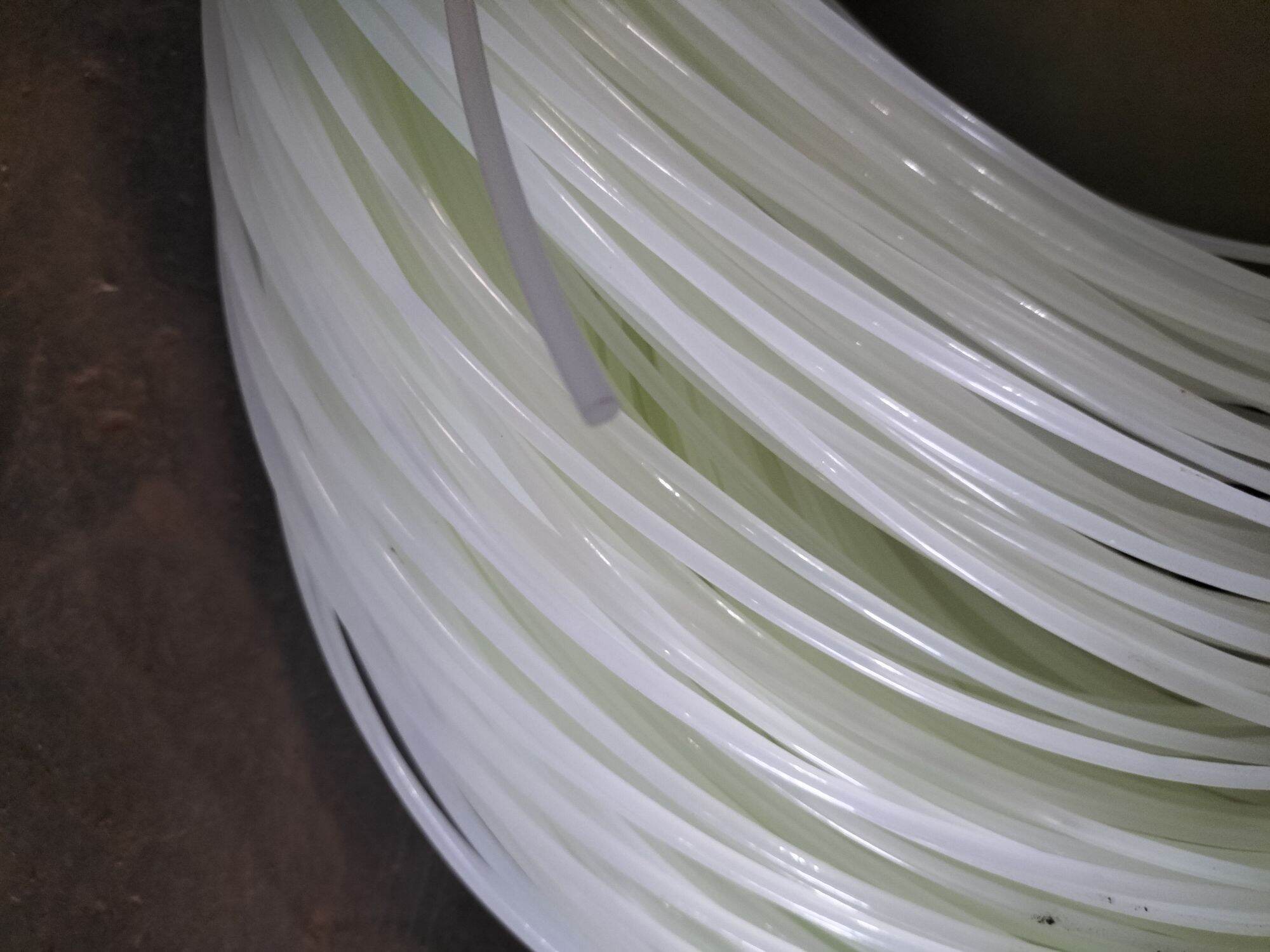 0.5kg dây cước cắt cỏ màu trắng ( loại tròn )