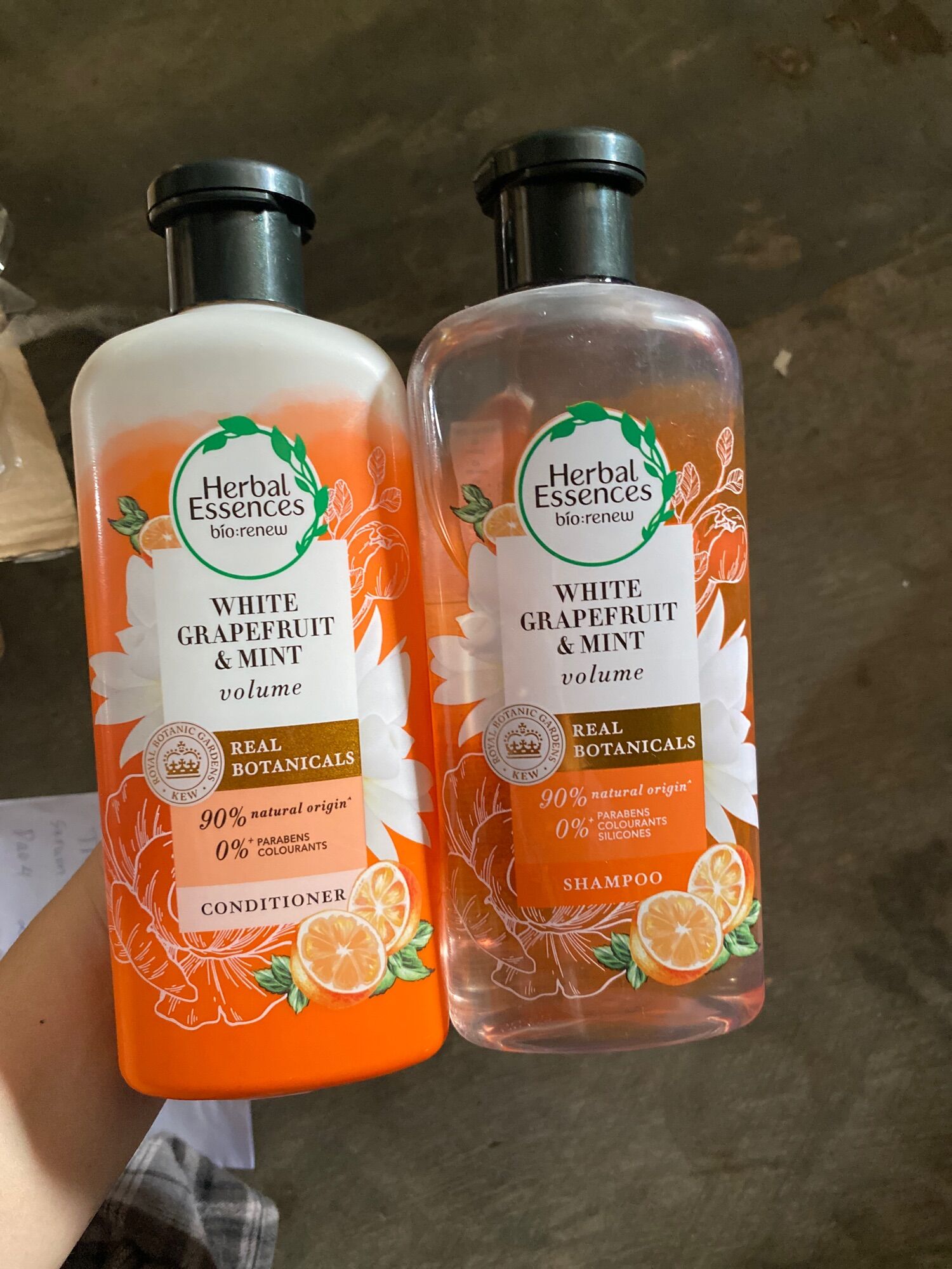 combo dầu gội và dầu  xả tóc Herbal Essences