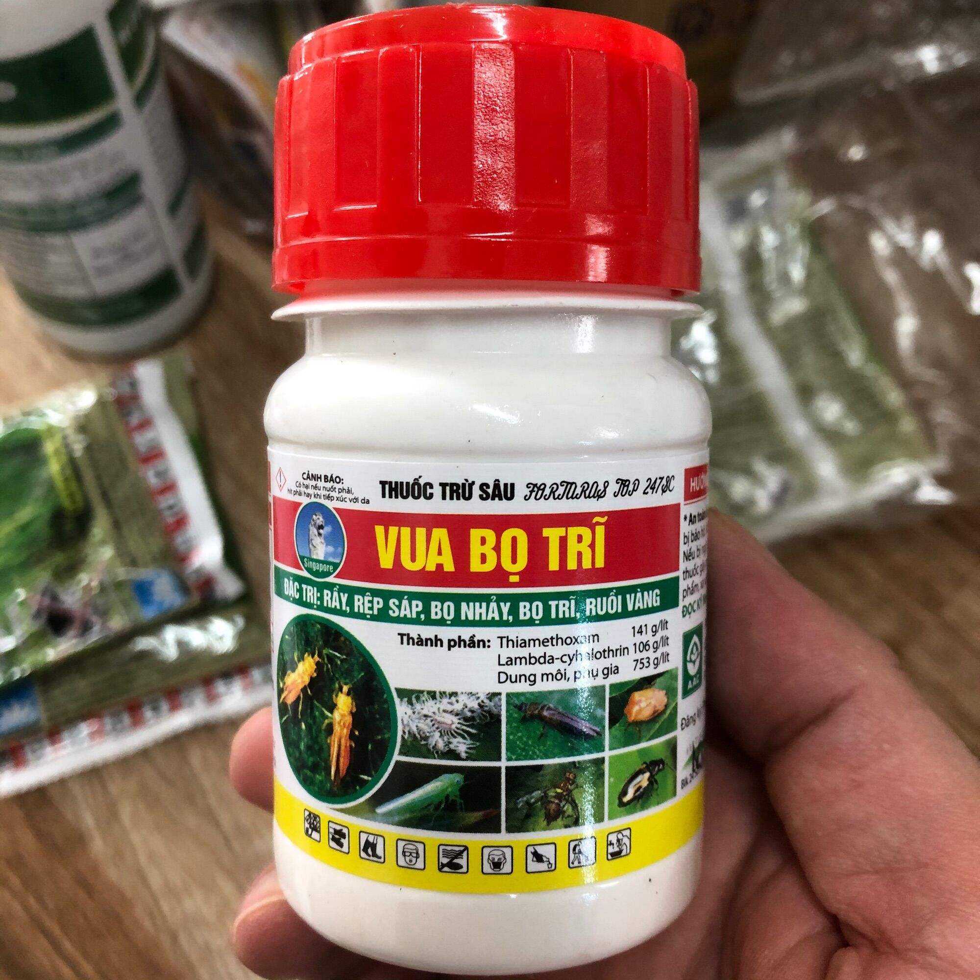 Thuốc bọ trĩ trên cây trồng; ( VUA BỌ TRĨ 90ml ) Diệt bọ trĩ, rệp sáp, ruồi vàng; bọ trĩ hoa hồng, bọ trĩ hoa cúc, bọ trĩ hoa mai